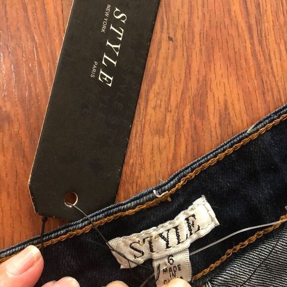 NWT Style Y2K Flare, bottom, jeans with lace and beading stretch. Size 6. ￼ - Picture 2 of 7